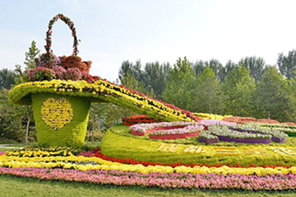 春節(jié)綠雕廠家制作 春節(jié)綠雕廠家制作