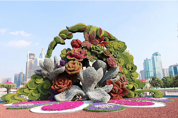 春節(jié)綠雕廠家制作 春節(jié)綠雕廠家制作